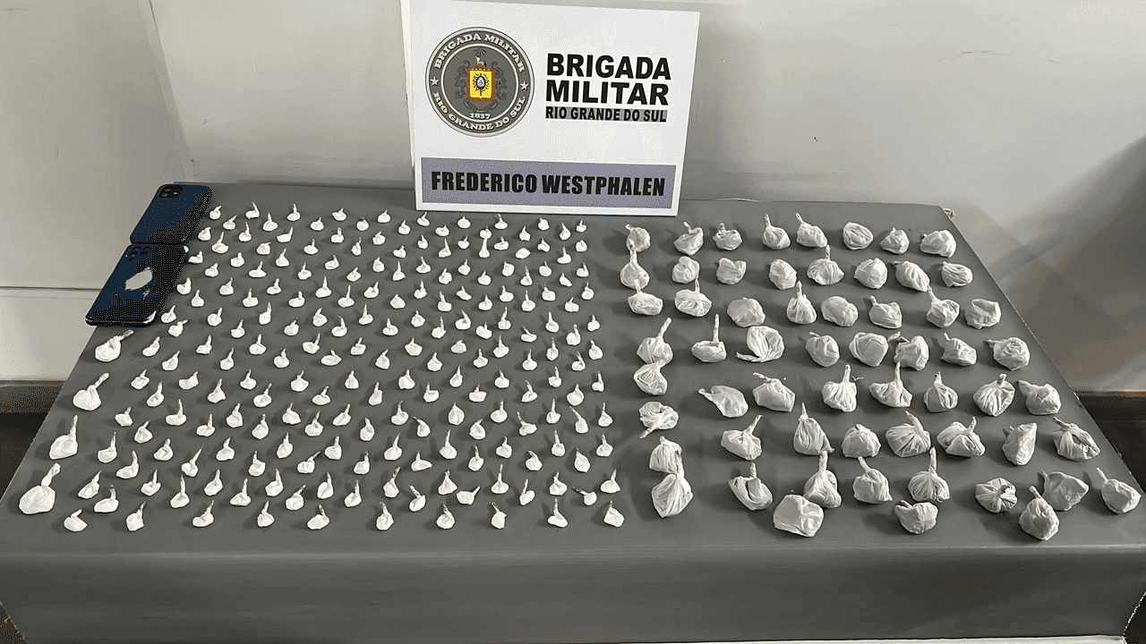 Homem e mulher são presos por tráfico de drogas em Frederico Westphalen