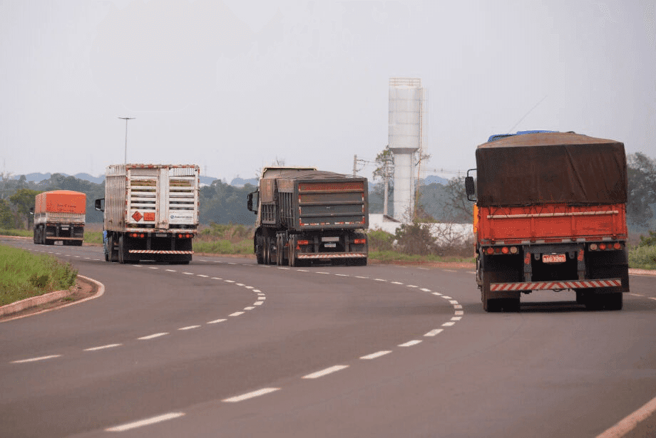 Senado aprova medida provisária com novas regras do frete mínimo rodoviário