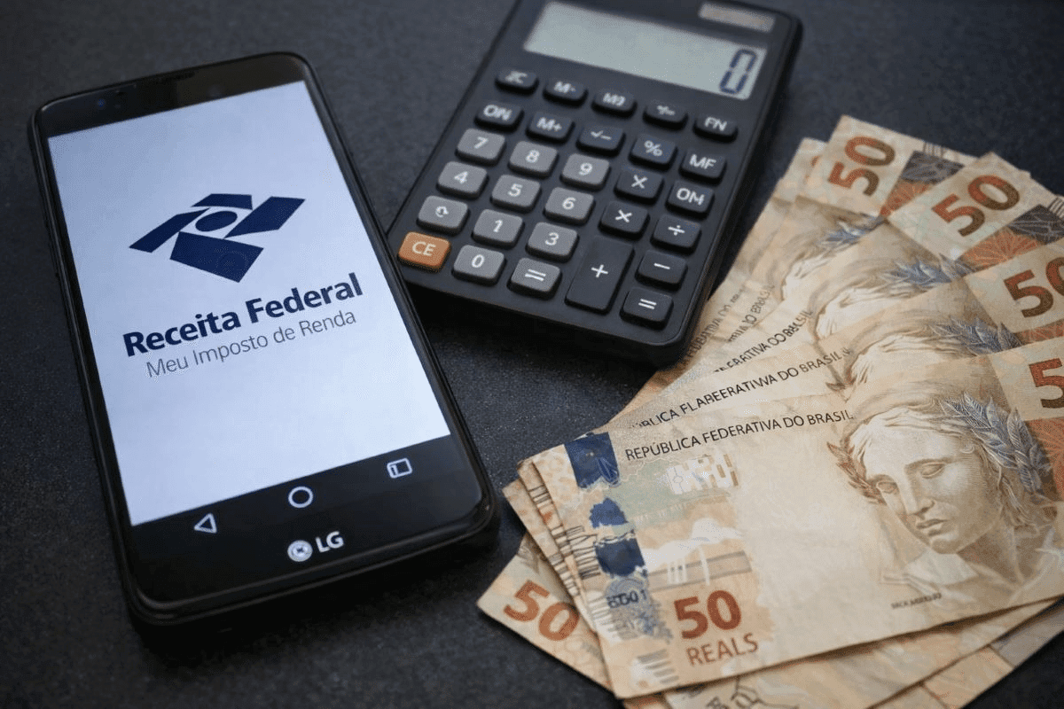 Receita Federal libera consulta ao terceiro lote de restituição do Imposto de Renda 2026