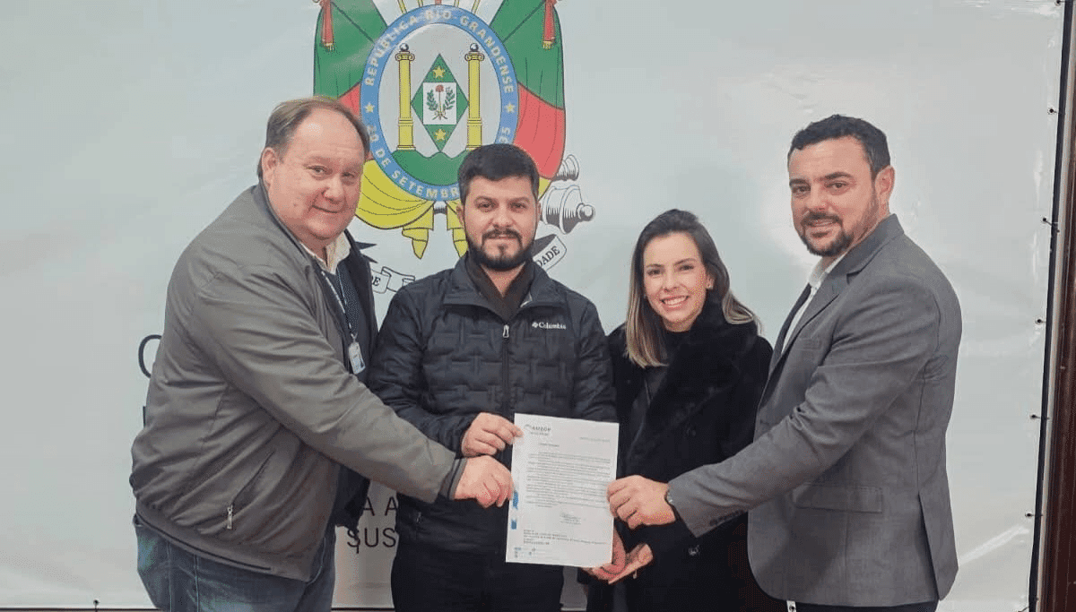 Presidente da Amzop entrega ao Estado pedido de apoio para municípios atingidos pelas fortes chuvas