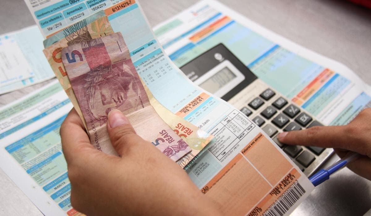 Contas de energia não terão cobrança extra em janeiro 