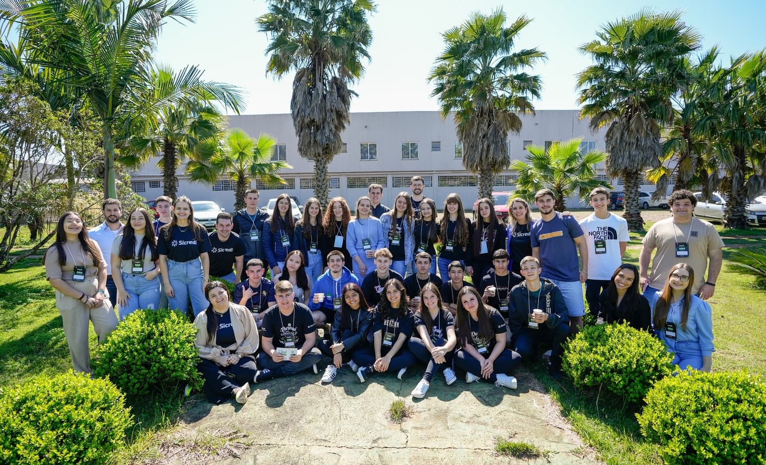 Jovens vivenciam experiência imersiva de cooperação com a Sicredi Conexão