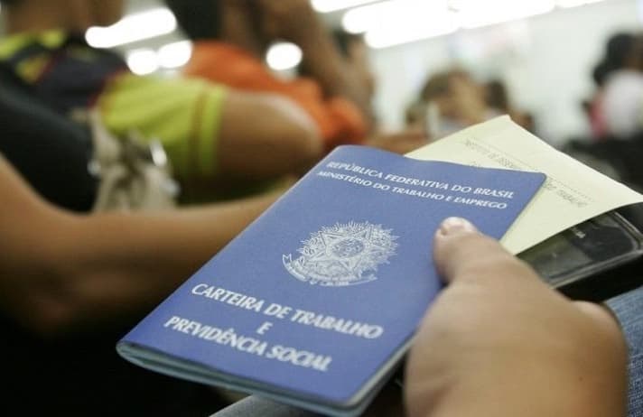 Seguro-desemprego recebe reajuste e teto chega a R$ 2.518,65 em 2026 