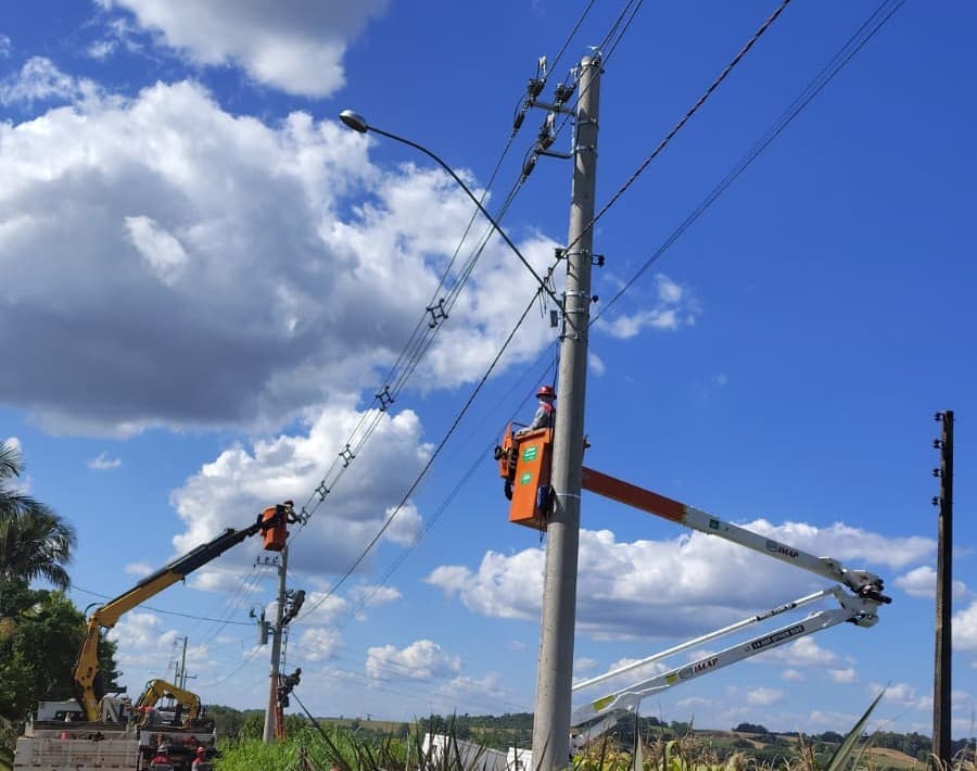 Creluz conclui melhoria na rede elétrica da linha Sete de Setembro em Frederico Westphalen