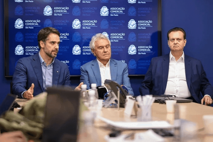 Eduardo Leite diz que não disputará outro cargo após PSD escolher Caiado para a presidência