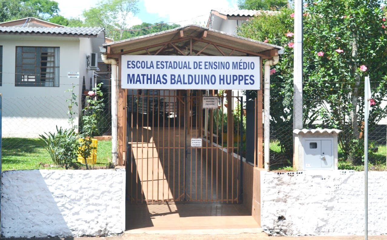 Três escolas da região podem adotar Ensino Médio em Tempo Integral em 2026